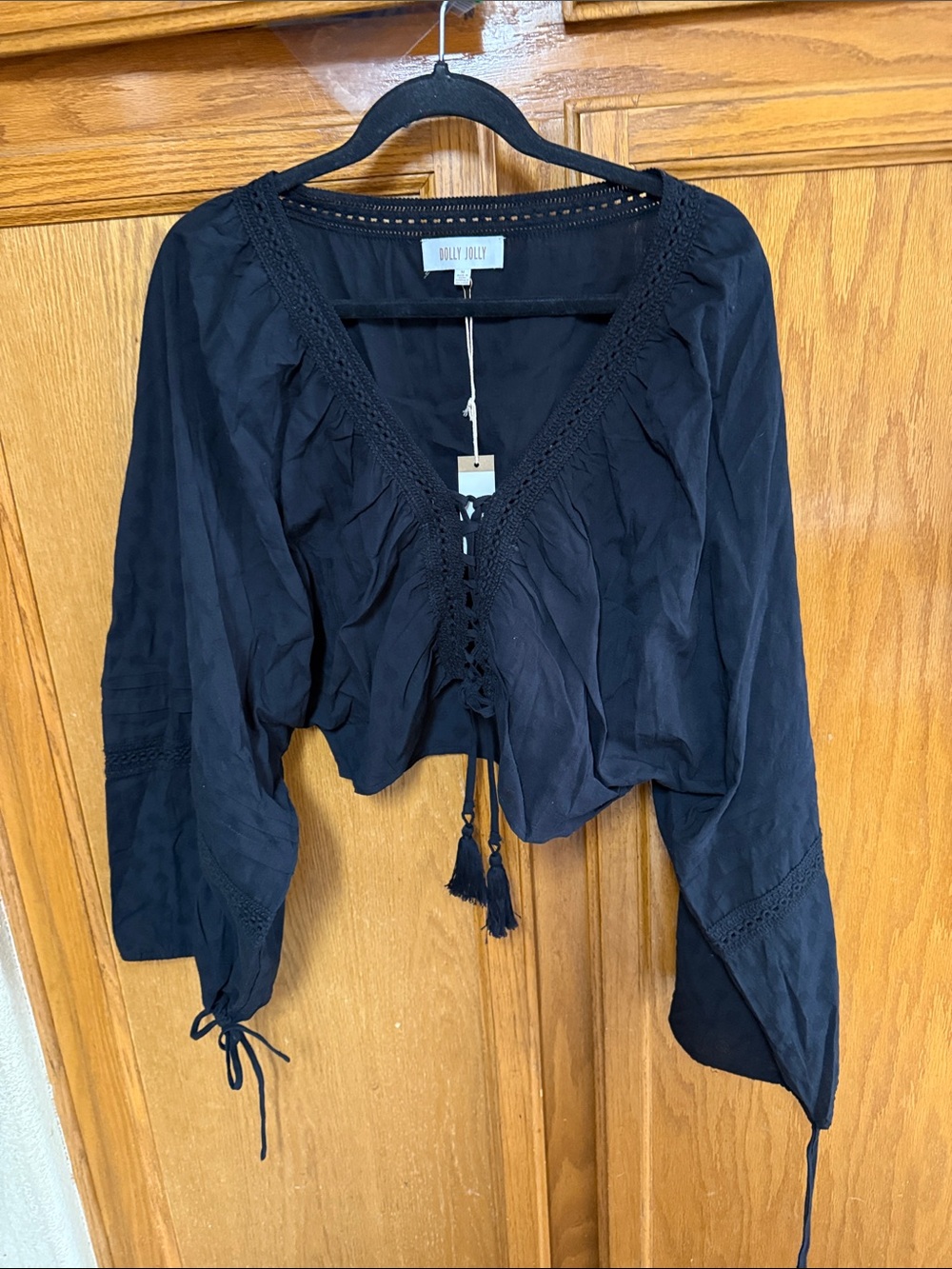 Black Tassel-Detail Peasant Blouse & shorts it’s a set